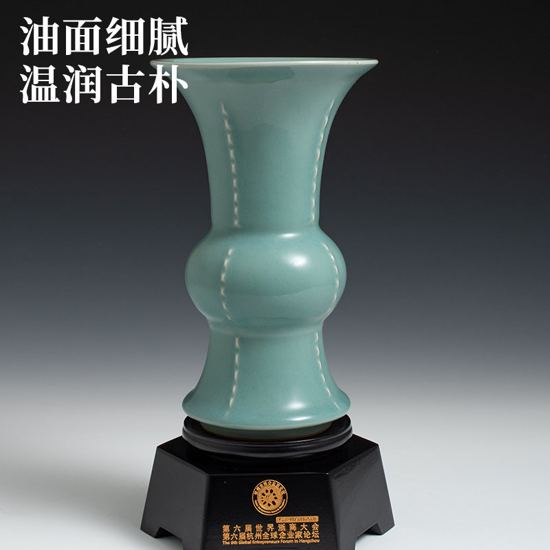 Lvshui Mountain House, Continued Song Longquan Celadon, Plum Green Glaze Halberd-style Fragrant Vase, Antique Small Vase